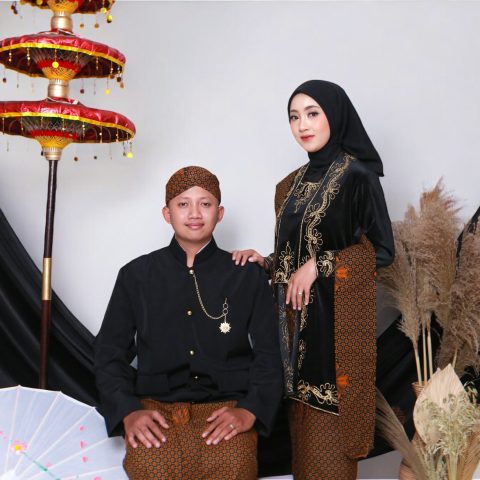 {"ARInfo":{"IsUseAR":false},"Version":"1.0.0","MakeupInfo":{"IsUseMakeup":false},"FaceliftInfo":{"IsChangeEyeLift":false,"IsChangeFacelift":false,"IsChangePostureLift":false,"IsChangeNose":false,"IsChangeFaceChin":false,"IsChangeMouth":false,"IsChangeThinFace":false},"BeautyInfo":{"SwitchMedicatedAcne":false,"IsAIBeauty":false,"IsBrightEyes":false,"IsSharpen":false,"IsOldBeauty":false,"IsReduceBlackEyes":false},"HandlerInfo":{"AppName":2},"FilterInfo":{"IsUseFilter":false}}